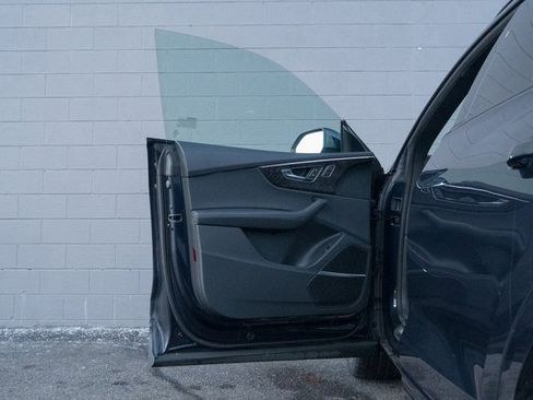 Used 2023 Audi Q8 Prestige image 15