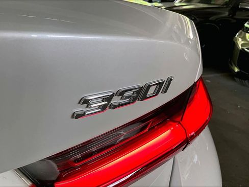 Used 2025 BMW 330i Sedan RWD image 9