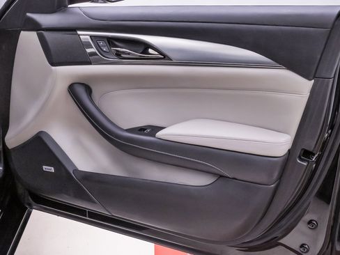 Used 2019 Cadillac CTS Luxury image 32