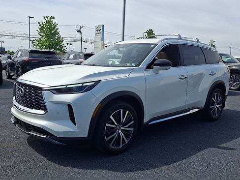 Certified 2025 INFINITI QX60 Sensory w/ Vision Package AWD/4WD image 3