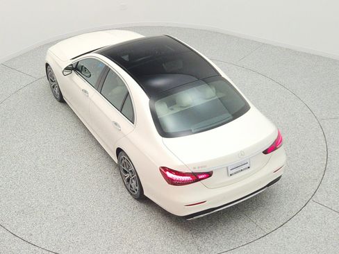 Used 2022 Mercedes-Benz E 350 Sedan w/ Driver Assistance Package image 29