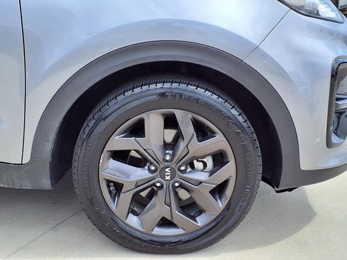 Used 2022 Kia Sportage LX w/ LX FWD Value Edition Package image 10