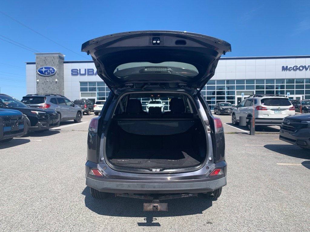 Used 2016 Toyota RAV4 LE AWD/4WD image 25