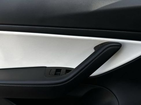 Used 2020 Tesla Model 3 Performance AWD/4WD image 24