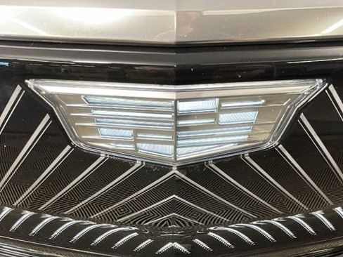 Used 2024 Cadillac Lyriq Tech AWD/4WD image 9