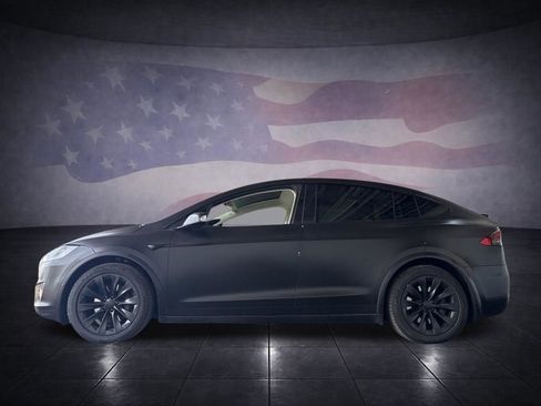 Used 2018 Tesla Model X 100D AWD/4WD image 2