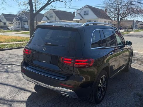 Used 2024 Mercedes-Benz GLB 250 image 6