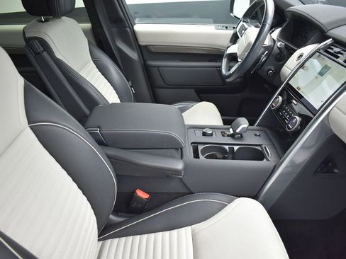 Used 2023 Land Rover Discovery HSE R-Dynamic image 25