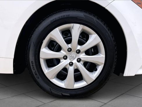 Used 2024 Toyota Corolla LE image 12