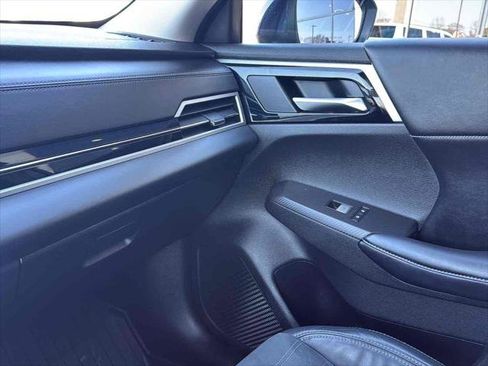 Used 2022 Mitsubishi Outlander SE image 26