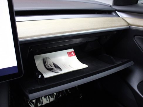 Used 2023 Tesla Model 3 Standard Range image 27