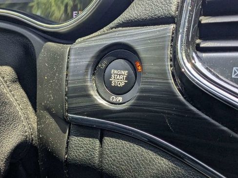 Used 2022 Jeep Grand Cherokee Limited RWD image 31