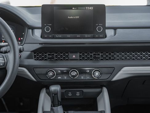 Used 2023 Honda Accord LX image 17