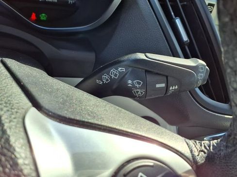 Used 2016 Ford C-MAX Energi SEL image 12