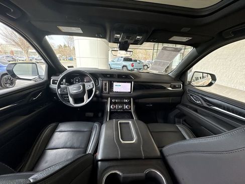 Certified 2022 GMC Yukon XL Denali w/ Denali Ultimate Package image 21