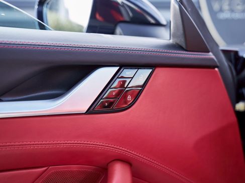 Used 2021 Porsche 911 Turbo S image 31