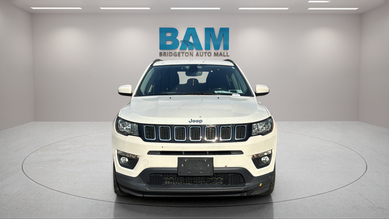 Used 2019 Jeep Compass Latitude w/ Popular Equipment Group AWD/4WD image 2