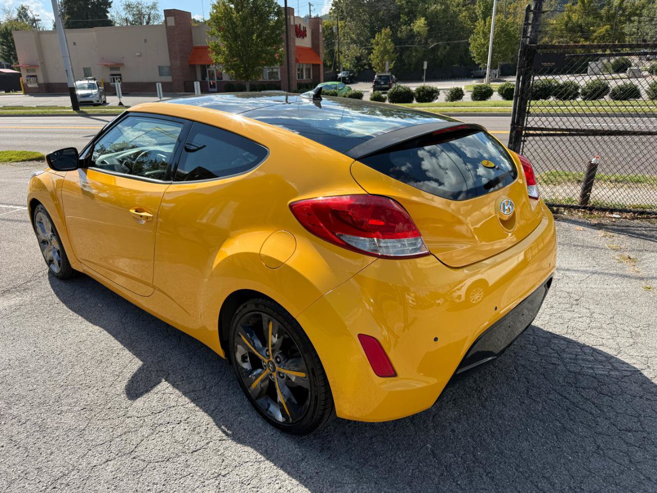 Used 2016 Hyundai Veloster w/ Option Group 03 FWD image 32