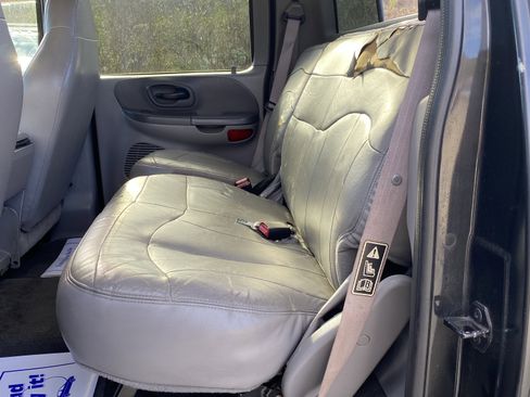 Used 2001 Ford F150 King Ranch image 16