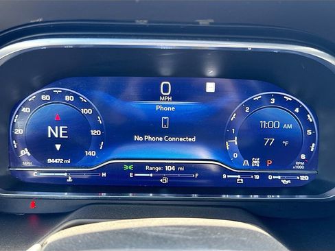 Used 2022 Chevrolet Suburban RST w/ Luxury Package image 12