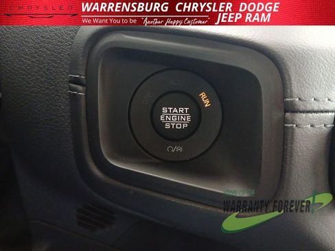 New 2025 Jeep Gladiator Mojave w/ Convenience Group image 26