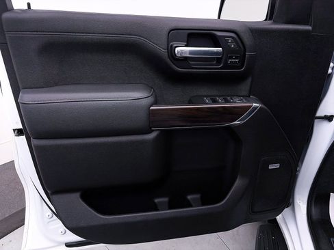 Used 2021 GMC Sierra 1500 SLT w/ SLT Premium Plus Package image 17