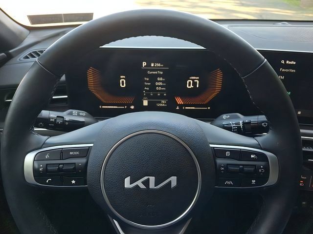 Used 2025 Kia K5 GT-Line w/ GT-Line Premium Package AWD/4WD image 13