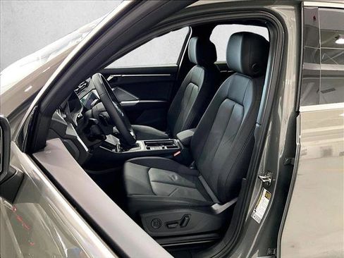 Used 2024 Audi Q3 2.0T Premium w/ Convenience Package AWD/4WD image 27