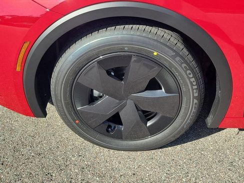 New 2026 Toyota Prius LE image 11