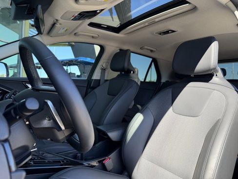 Used 2023 Kia Niro EX Touring image 34
