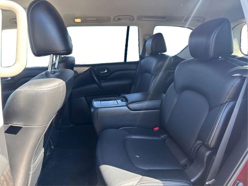 Used 2021 INFINITI QX80 Luxe w/ All-Season Package AWD/4WD image 10