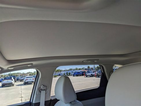 Certified 2025 Kia Sorento S w/ Panoramic Sunroof Package image 22