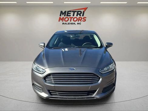 Used 2014 Ford Fusion SE image 8