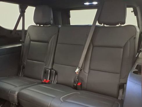 Used 2025 GMC Yukon XL Denali image 23