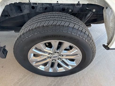 Used 2024 Ford F150 Lariat w/ FX4 Off-Road Package AWD/4WD image 5