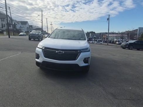 Used 2023 Chevrolet Traverse Premier w/ Redline Edition image 4