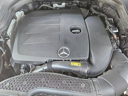 Used 2022 Mercedes-Benz GLC 300 GLC 300 image 21