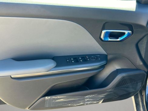 New 2025 Kia K4 FWD image 18