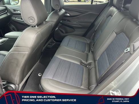 Used 2025 Buick Envista Preferred w/ Convenience II Package FWD image 11