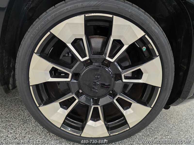Used 2023 BMW XM AWD/4WD image 19