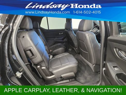 Used 2023 Chevrolet Traverse LT w/ LT Premium Package FWD image 8