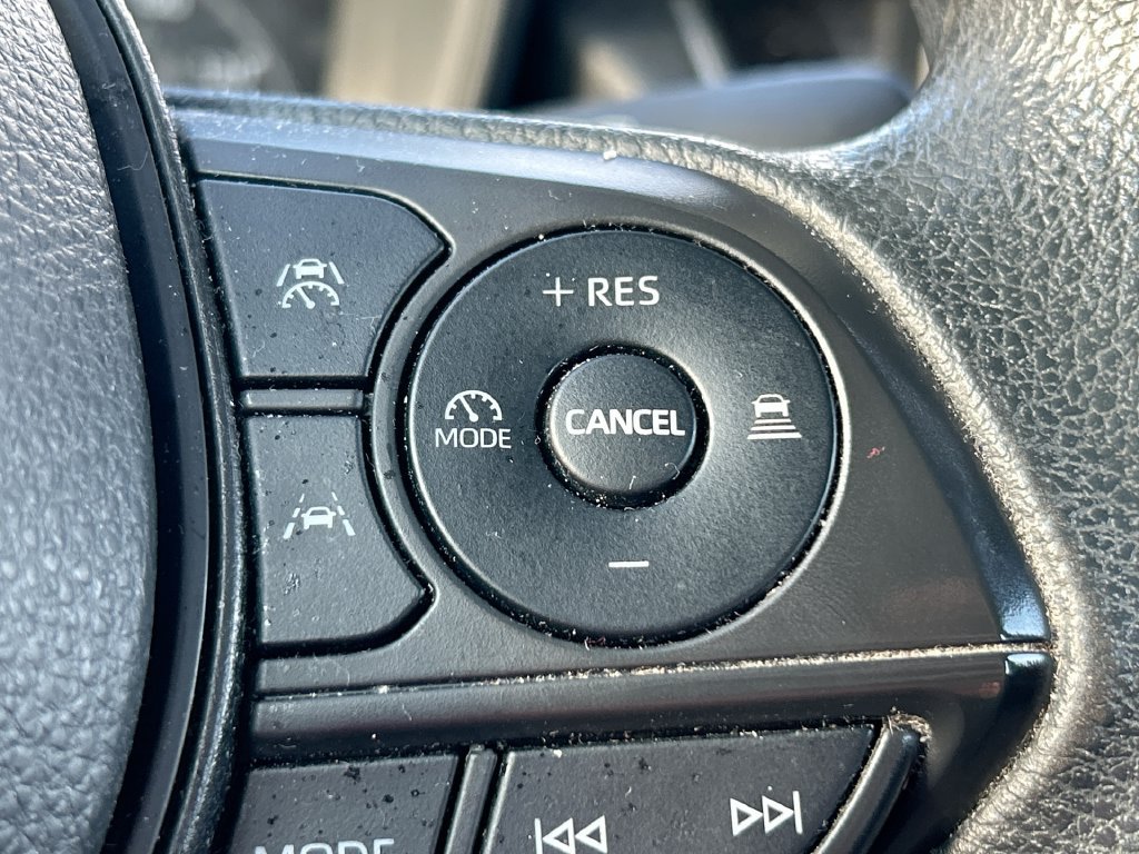 Used 2023 Toyota Corolla LE FWD image 17
