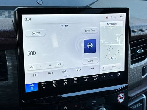 Used 2024 Ford Expedition Max Limited image 19