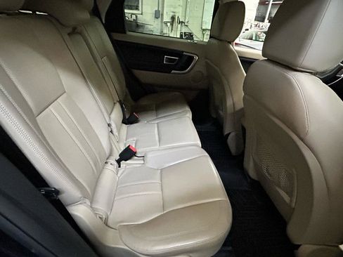 Used 2017 Land Rover Discovery Sport HSE image 22