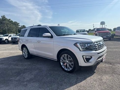 Used 2019 Ford Expedition Limited w/ Equipment Group 302A AWD/4WD image 12
