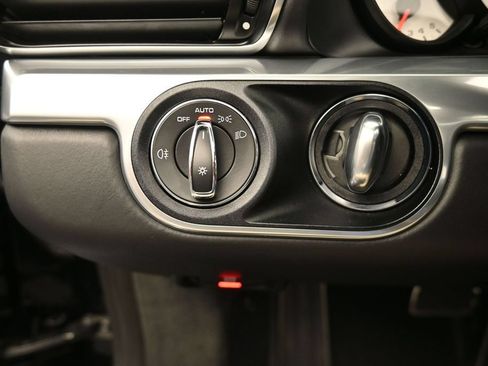Certified 2019 Porsche 911 Carrera 4S AWD/4WD image 23