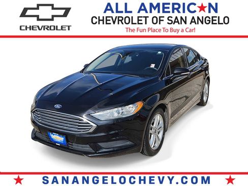 Used 2018 Ford Fusion SE FWD image 1