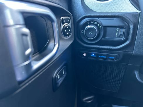 Used 2024 Jeep Wrangler Sport S w/ Convenience Group image 47