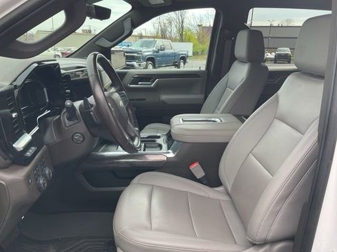 Certified 2022 Chevrolet Silverado 1500 LTZ w/ LTZ Premium Package image 10