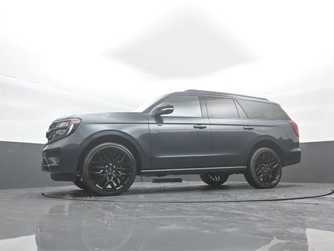 New 2026 Ford Expedition Platinum image 30